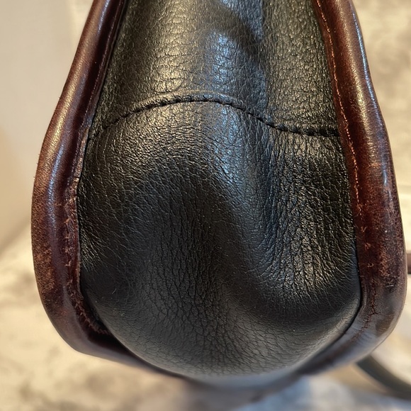 Brighton handbag Emma in Black and Chocolate - Picture 12 of 14